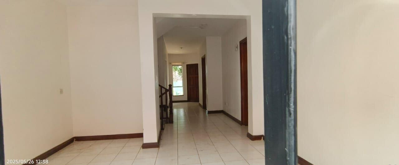 4BR Townhouse with DSQ & Granite Kitchen - Spring Valley