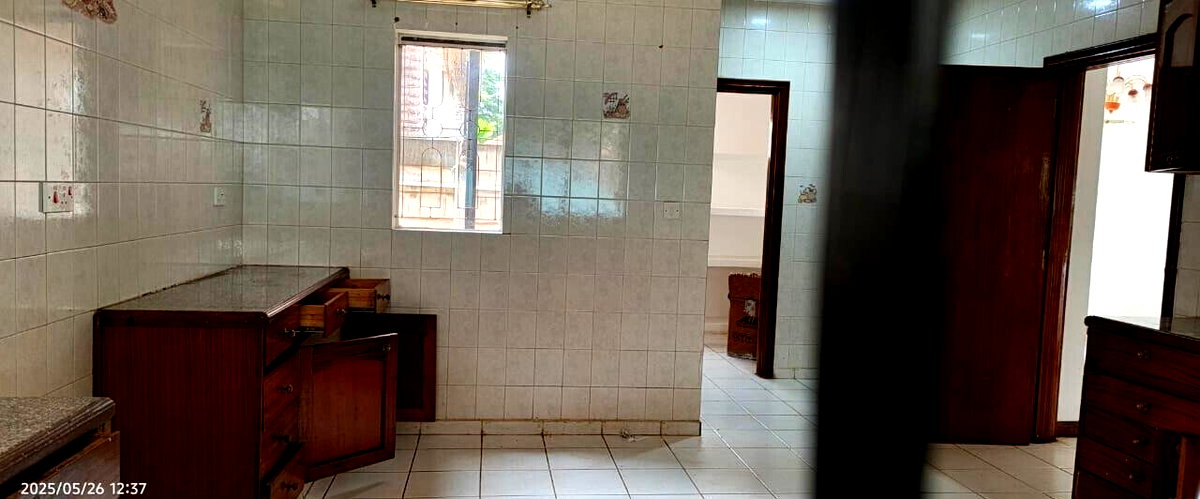 4BR Townhouse with DSQ & Granite Kitchen - Spring Valley