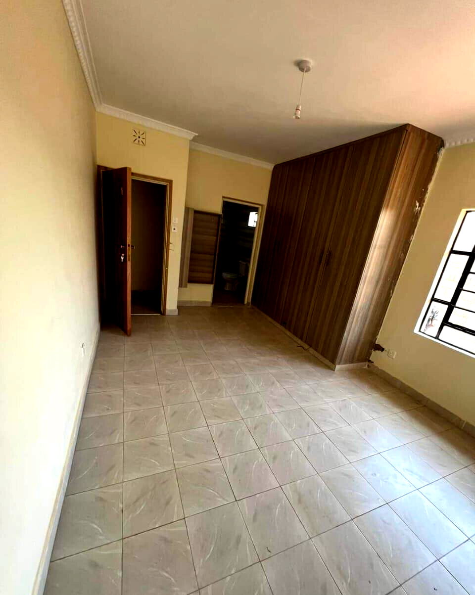 3BR All-Ensuite Bungalow with DSQ in Gated Community - Matasia