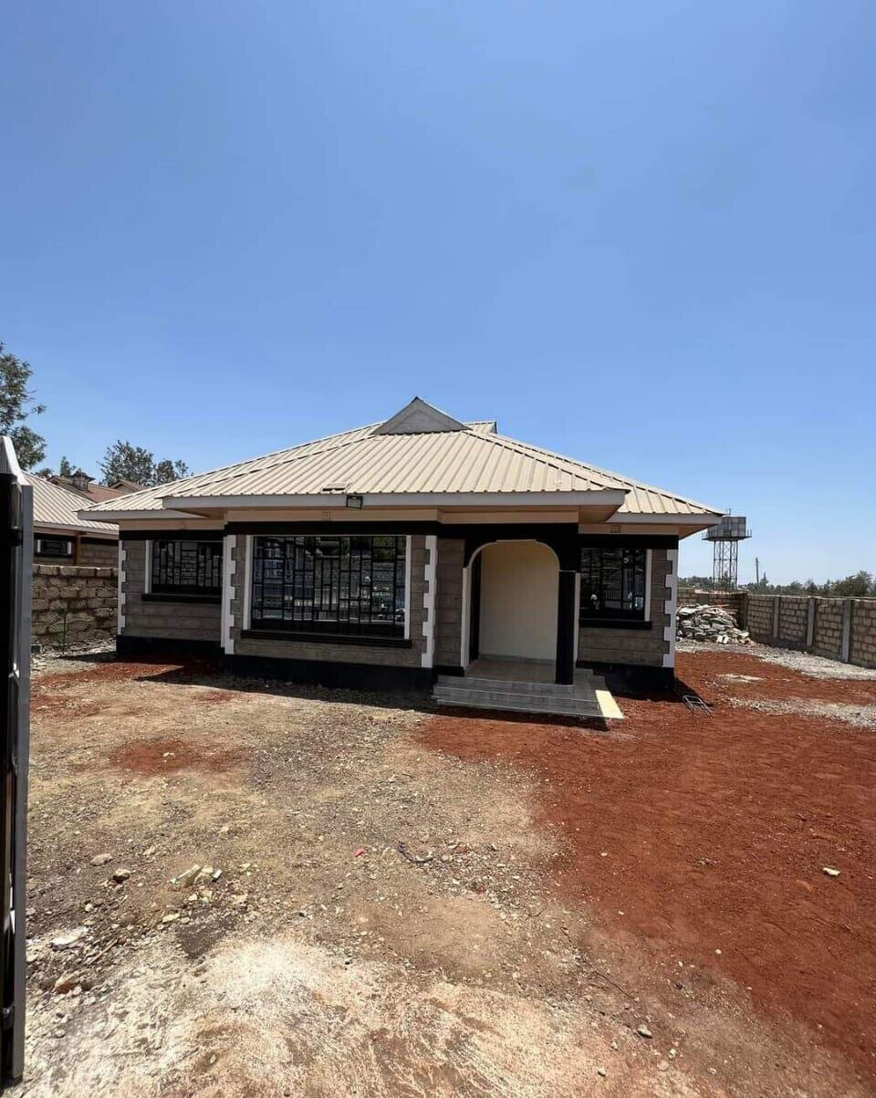 3BR All-Ensuite Bungalow with DSQ in Gated Community - Matasia