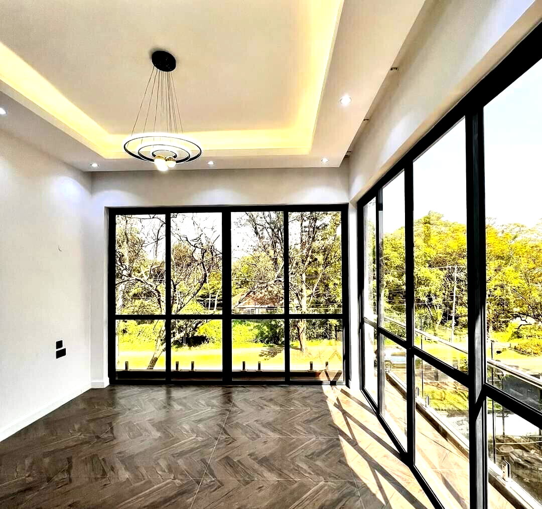 10 Exclusive Villas with 4BR + DSQ & Solar - Lavington