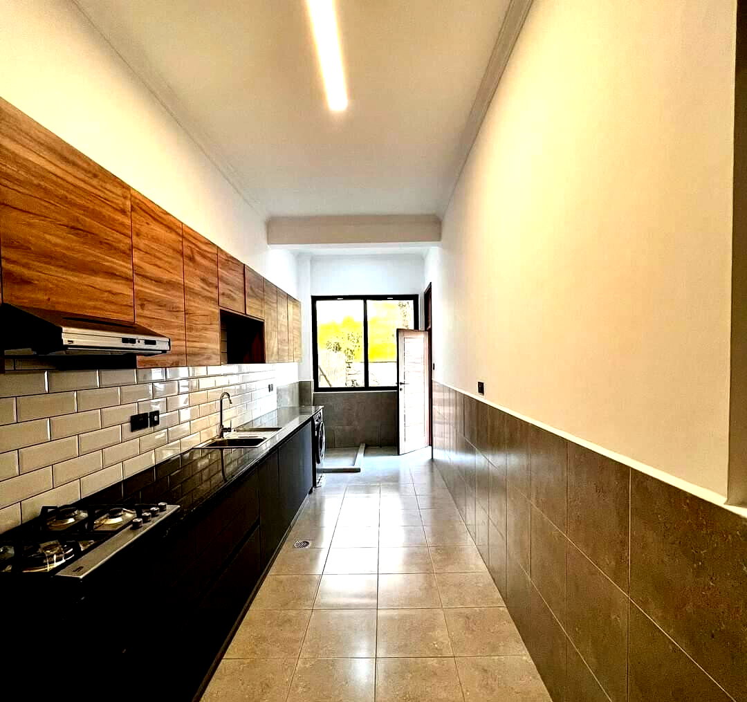 10 Exclusive Villas with 4BR + DSQ & Solar - Lavington