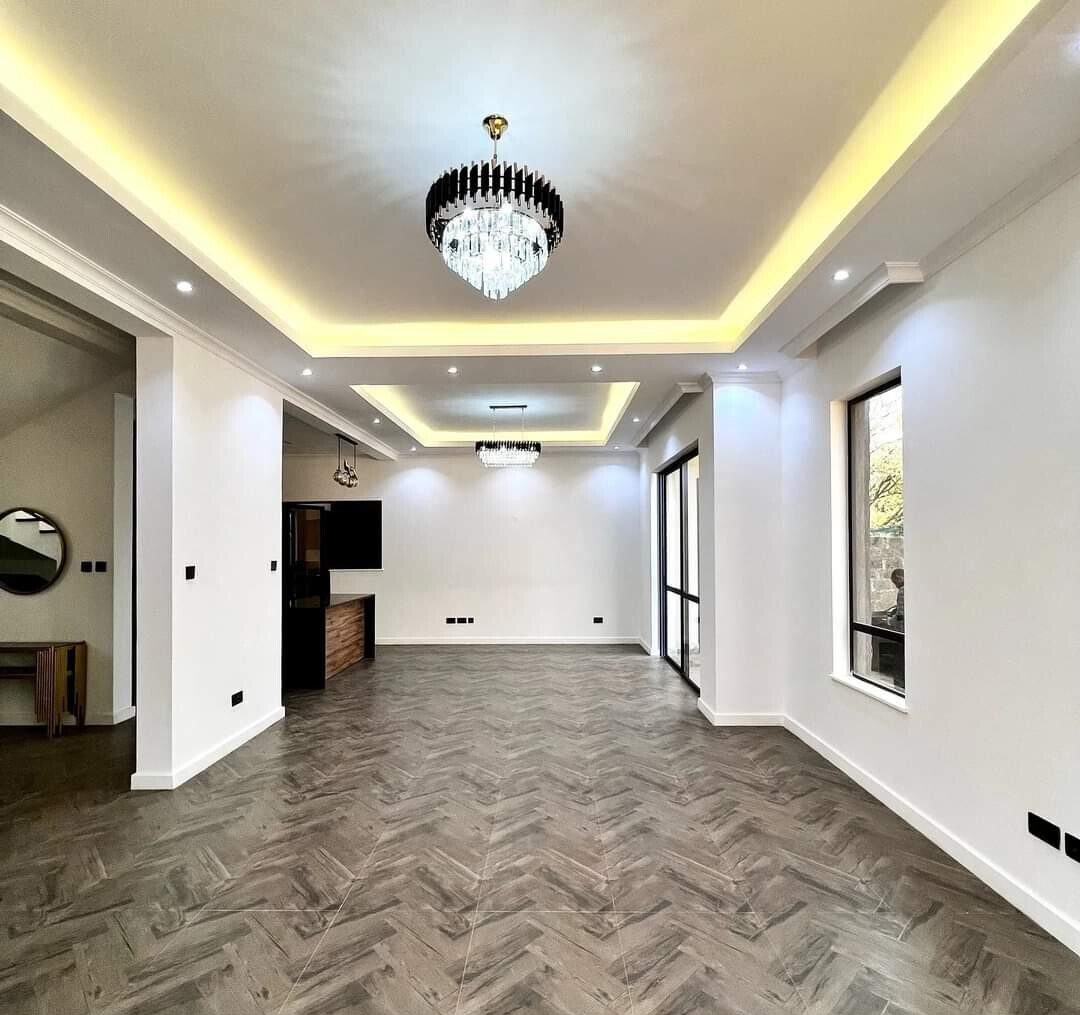 10 Exclusive Villas with 4BR + DSQ & Solar - Lavington