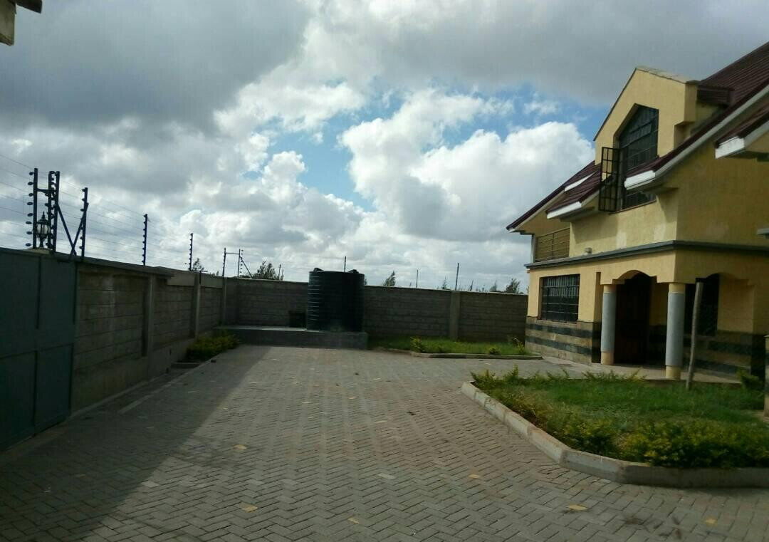 5 En-Suite Villa with Borehole & Secure Parking - Syokimau
