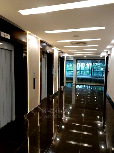 Offices Showrooms - Image 4