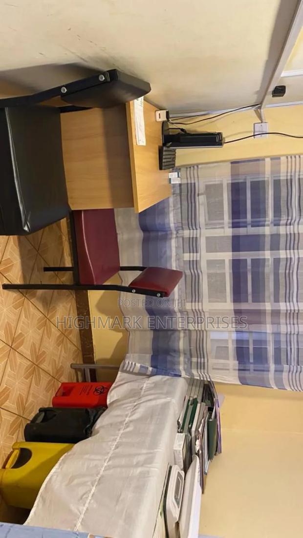 Hospital on Sale:Operating 24 Hours