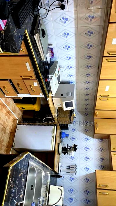 Hospital on Sale:Operating 24 Hours - Image 6