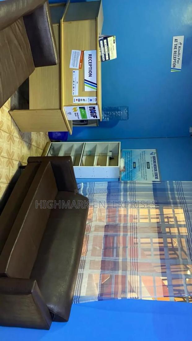 Hospital on Sale:Operating 24 Hours