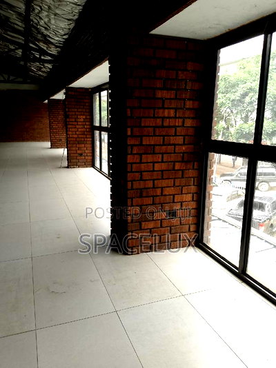 Conspicuous Restaurants Space - Image 3