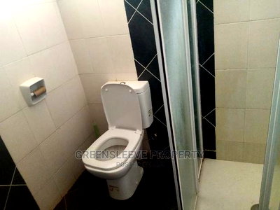 5 Bedroom Townhouse - Image 5