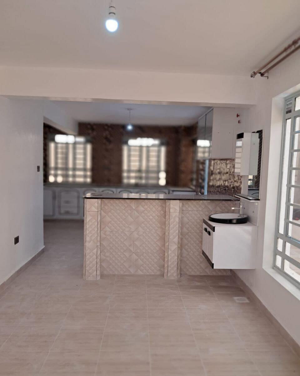 5BR Mansionette 300m from Namanga Highway - Kitengela