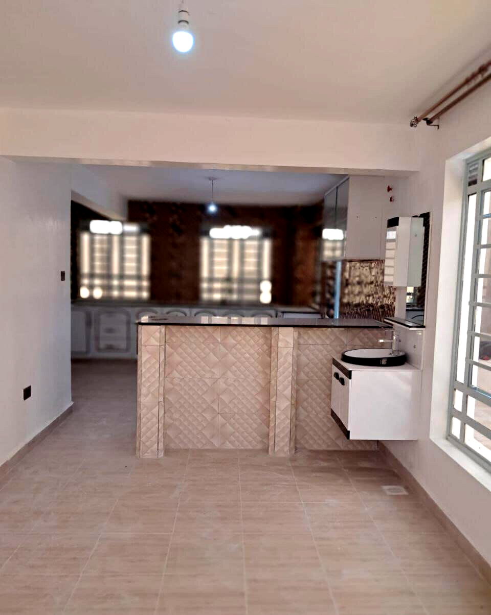 5BR Mansionette 300m from Namanga Highway - Kitengela