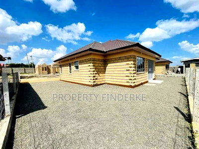3bdrm Bungalow in Kitengela for sale - Image 11