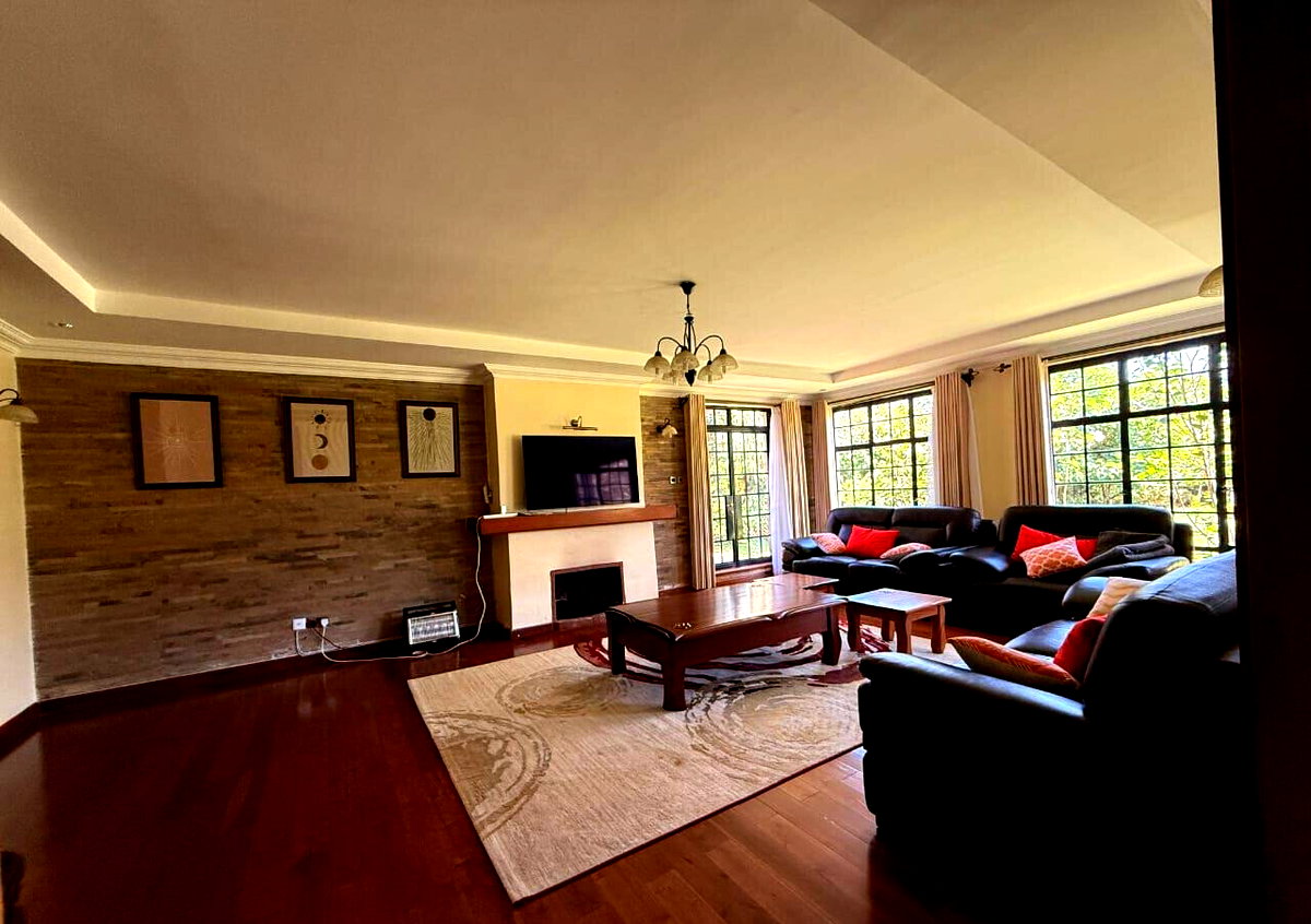 4-Ensuite Townhouse on Half-Acre with Shared Pool – Bogani, Karen