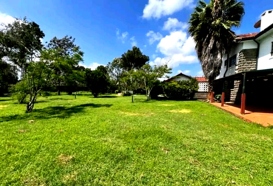 5-Ensuite Villa on Half-Acre with DSQ & Private Gate – Karen