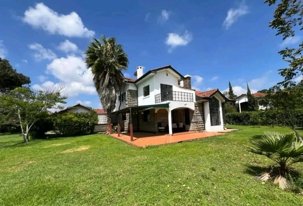 5-Ensuite Villa on Half-Acre with DSQ & Private Gate – Karen