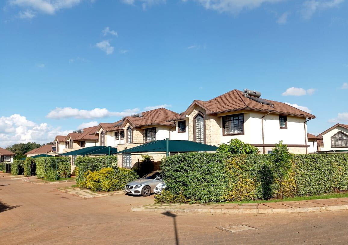 4BR Townhouse with Gym & Infinity Pool - Satelitte, Nairobi