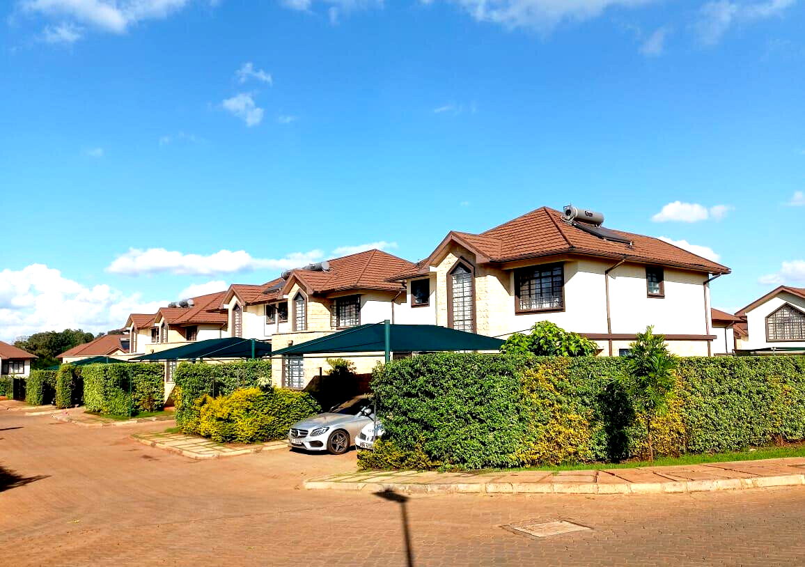 4BR Townhouse with Gym & Infinity Pool - Satelitte, Nairobi