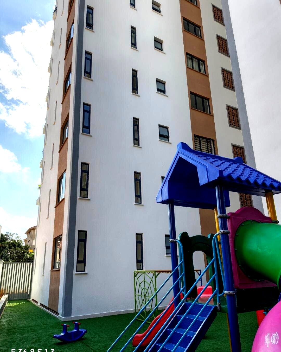 3 Ensuite Bedrooms with Gym & Generator - Spring Valley