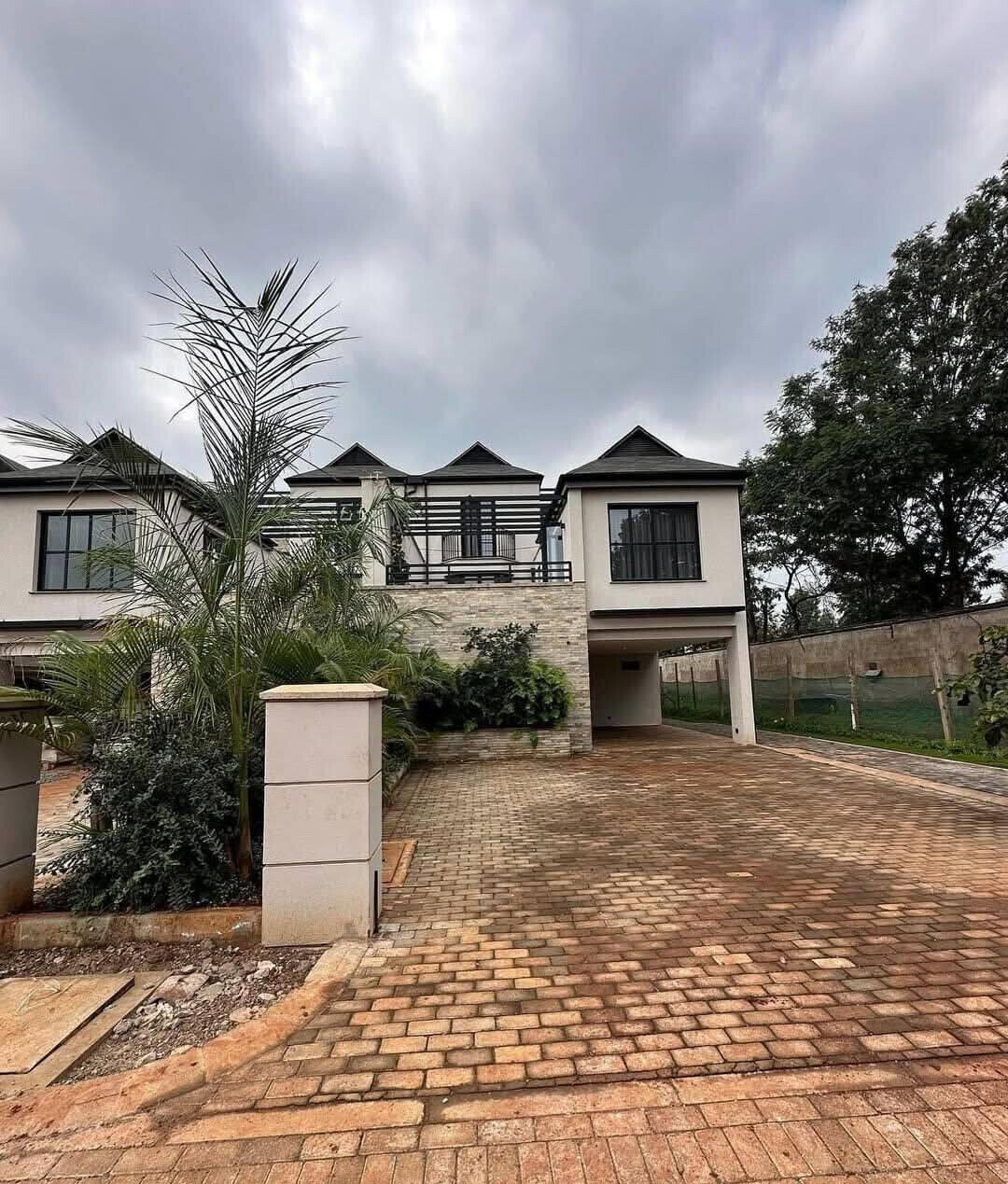 4BR Ensuite Townhouse with Clubhouse & Pool - Runda