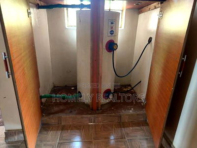 4bdrm Bungalow in Kerarapon for rent - Image 11