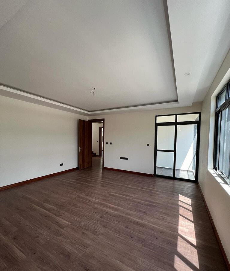 5-Ensuite Townhouse with Office & Terrace - Lavington