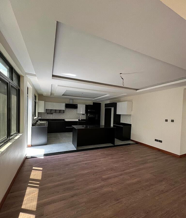 5-Ensuite Townhouse with Office & Terrace - Lavington