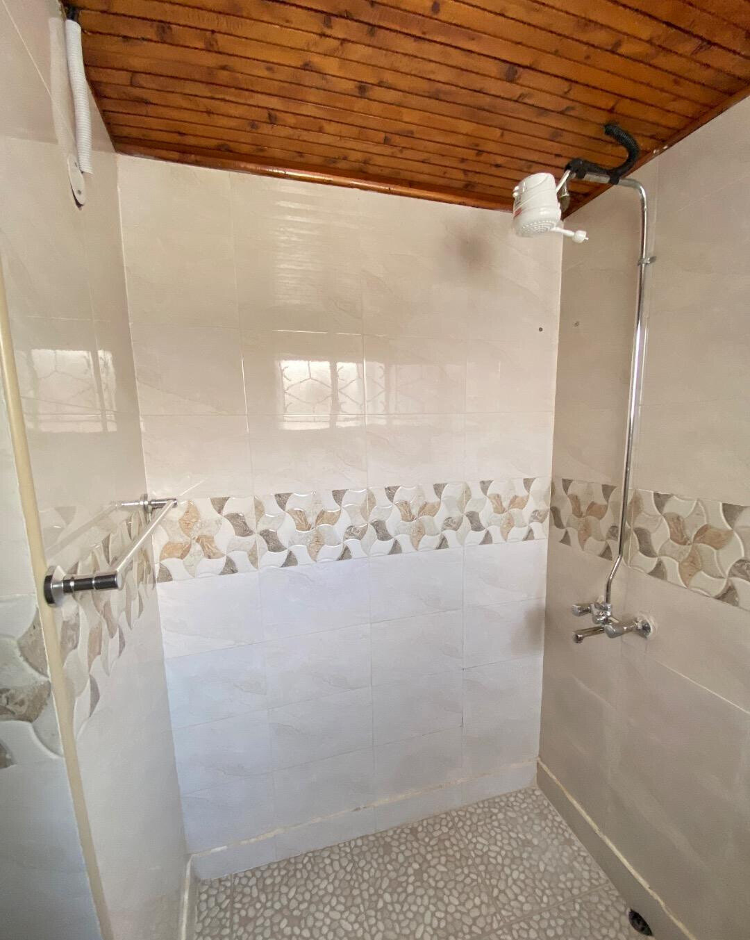 4-Bed Townhouse with Private Balconies & DSQ - Lavington