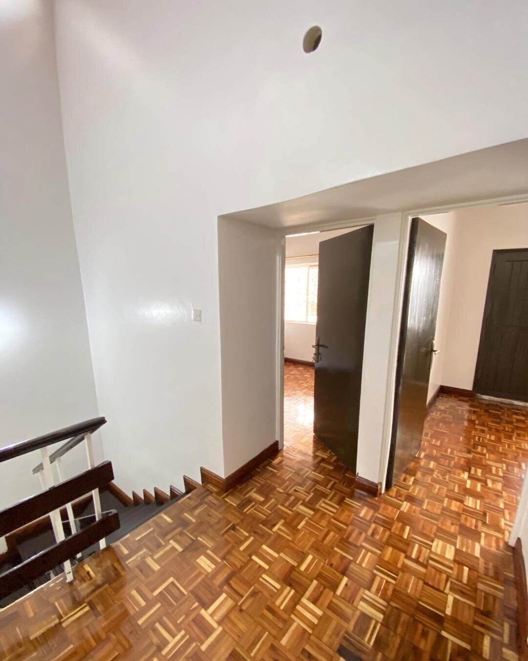4-Bed Townhouse with Private Balconies & DSQ - Lavington