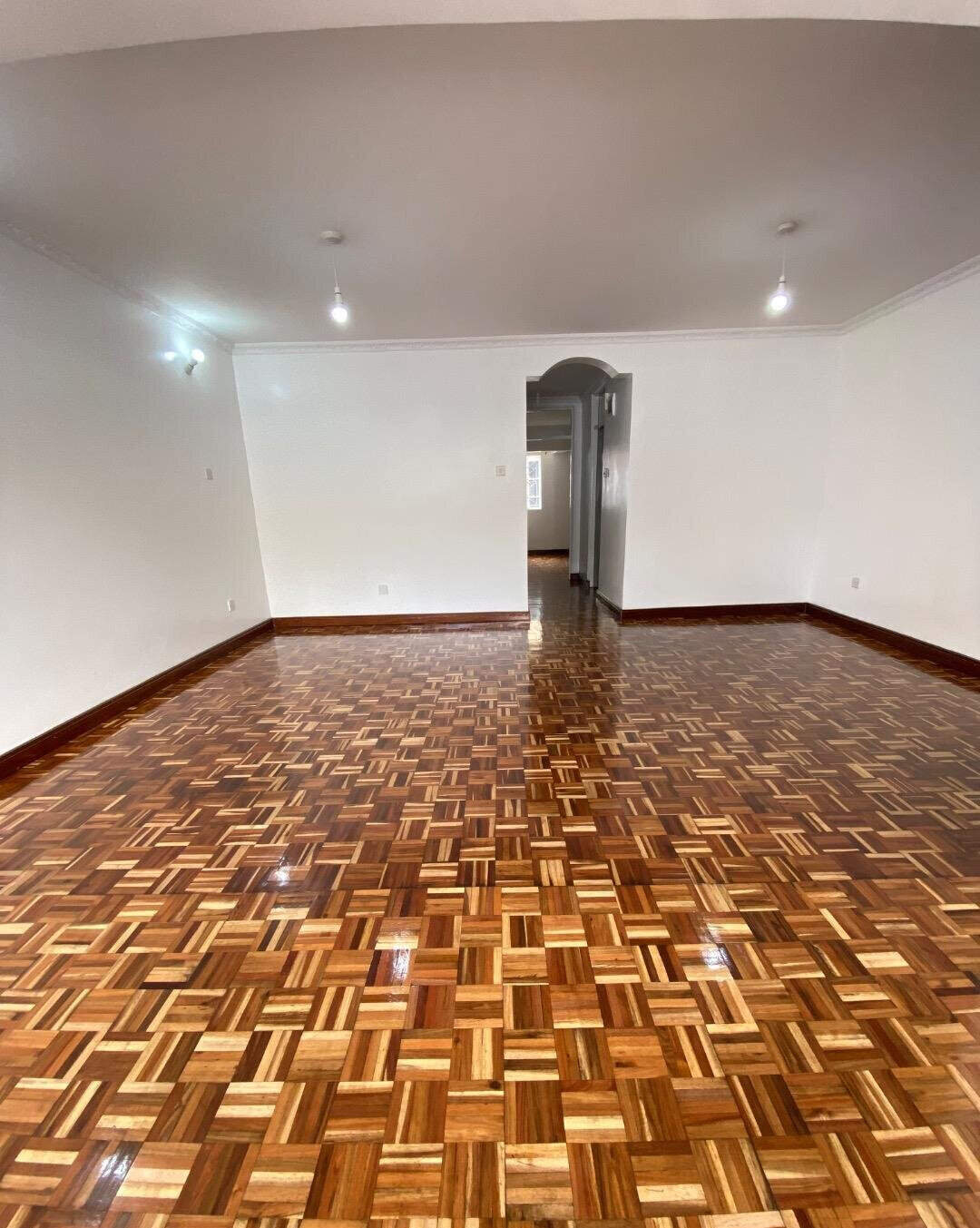 4-Bed Townhouse with Private Balconies & DSQ - Lavington