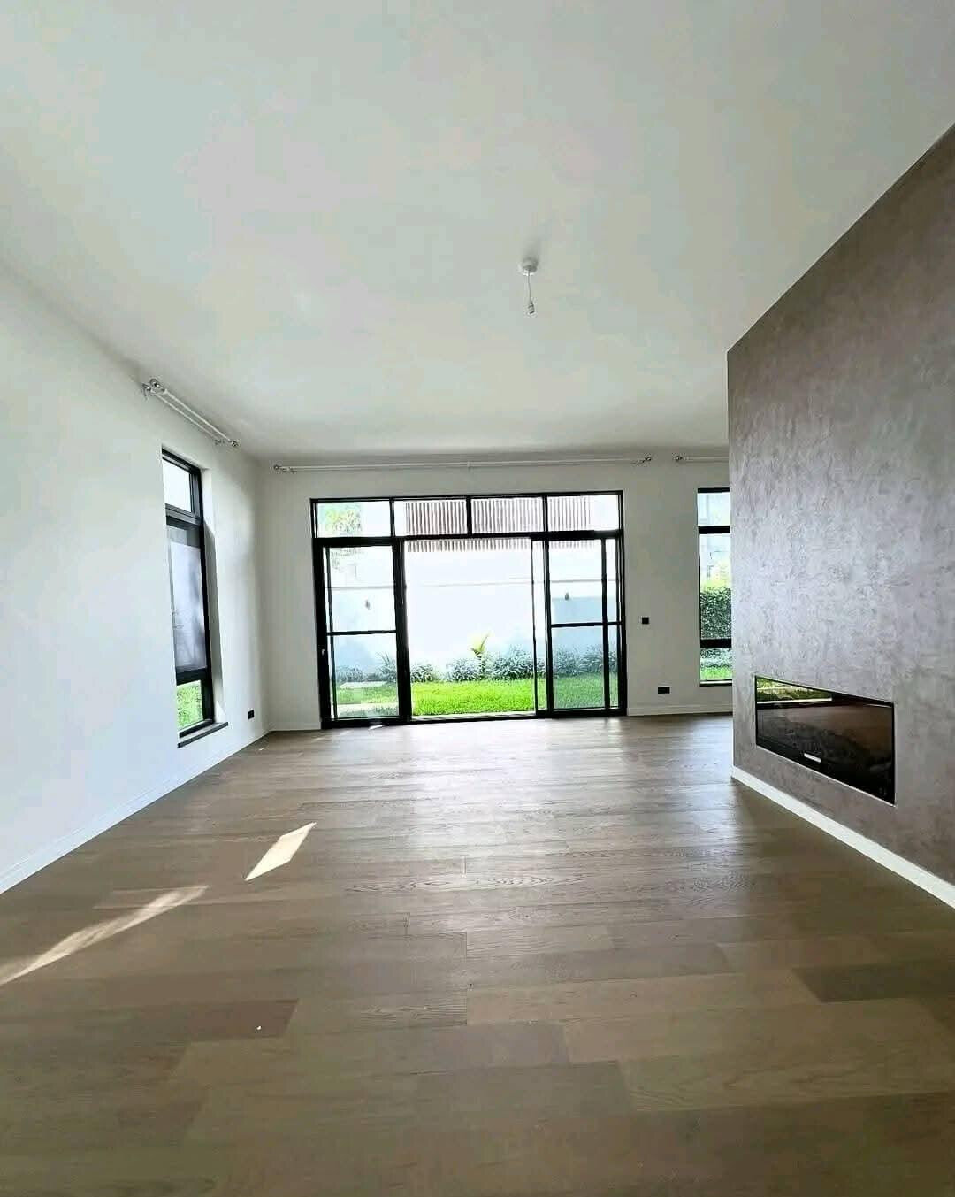 Luxury 5-Bed Villa with Private Garden & Borehole - Lavington