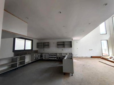 5bdrm Villa in Lavington for sale - Image 4