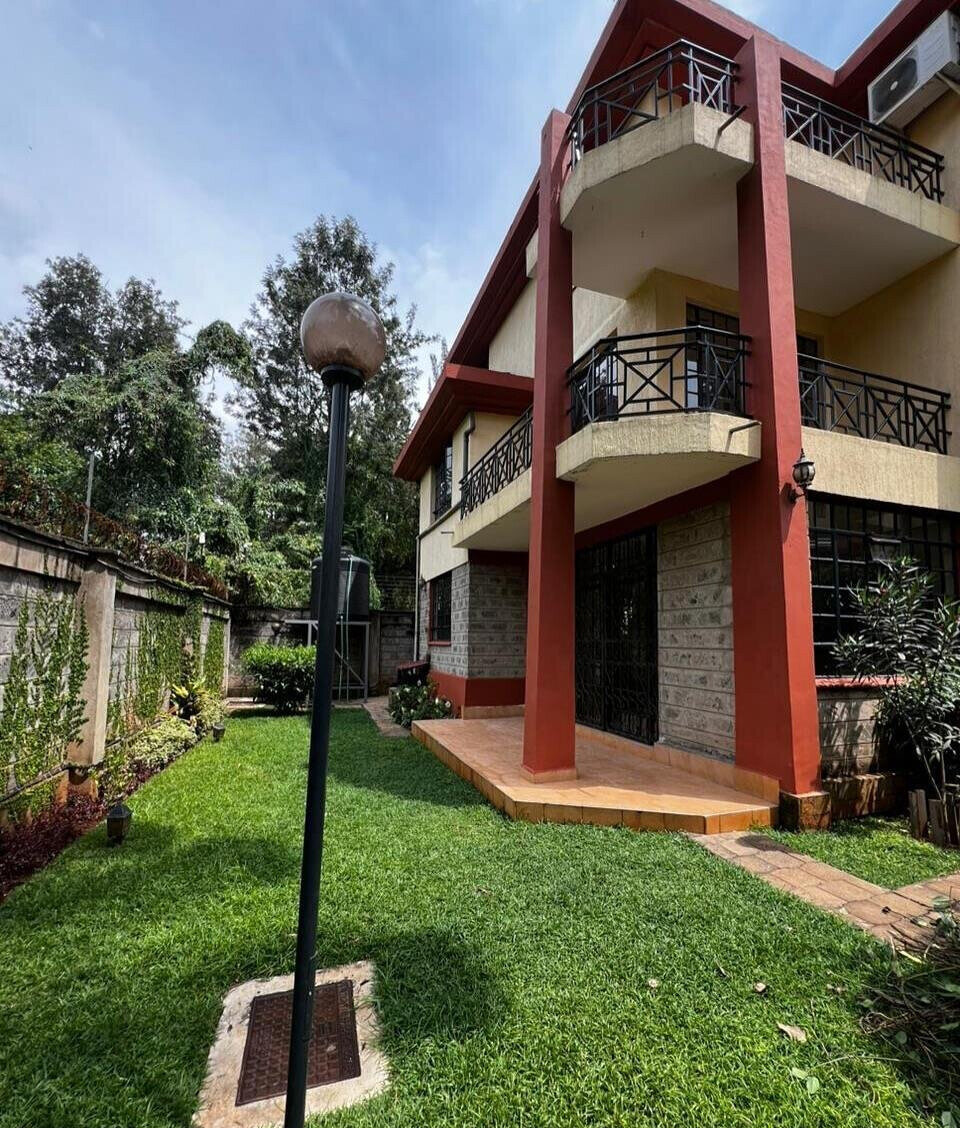4-Ensuite Townhouse with Wrap-Around Balcony & Garden - Lavington