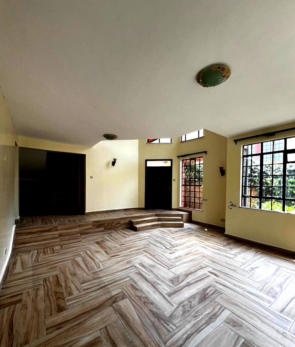 4-Ensuite Townhouse with Wrap-Around Balcony & Garden - Lavington
