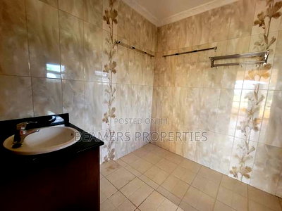 4bdrm Maisonette in Tola Estate for sale - Image 16