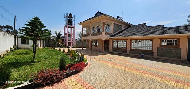 Furnished 5bdrm Mansion in Racecours, Elgon View for sale