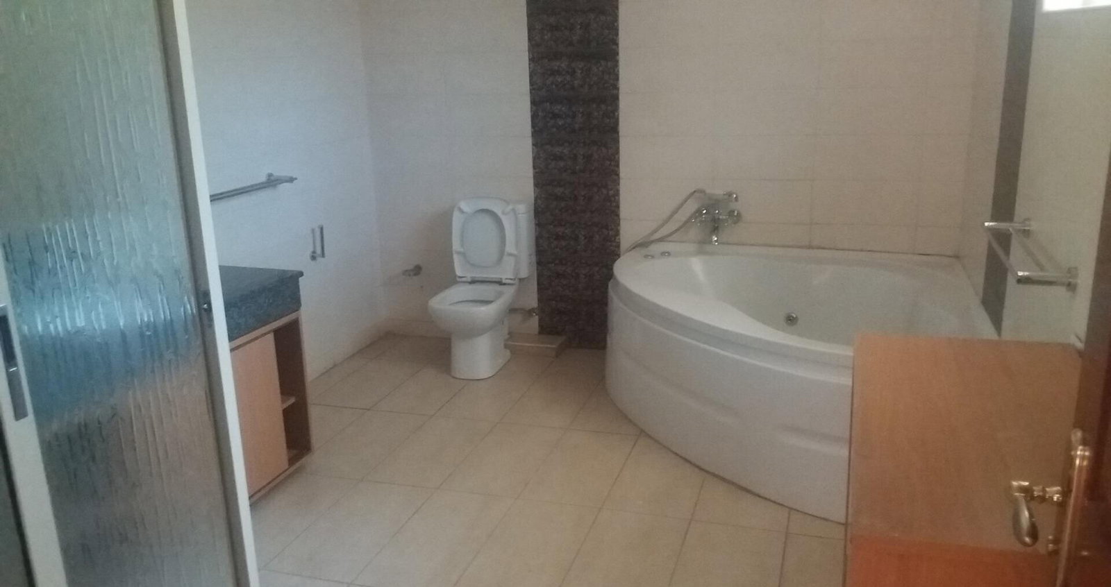 4-Ensuite Townhouse with Jacuzzi & Study - Lavington