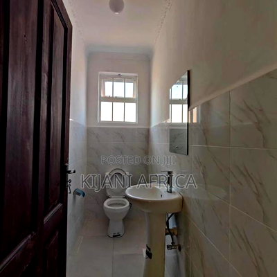 3bdrm Bungalow in Joska for sale - Image 12