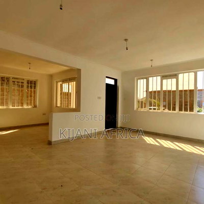 3bdrm Bungalow in Joska for sale - Image 8