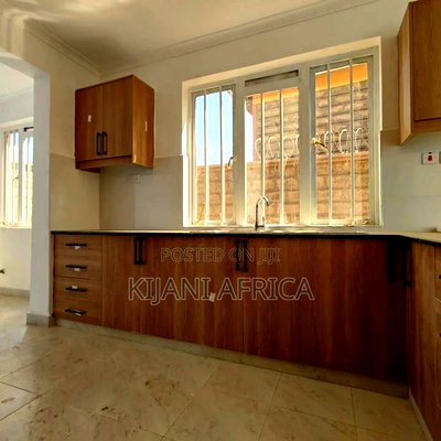 3bdrm Bungalow in Joska for sale - Image 13