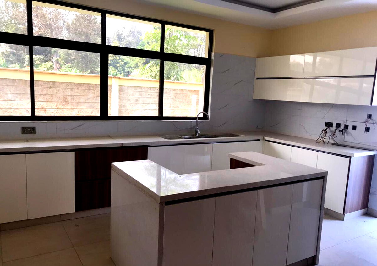 Brand New 5BR All-Ensuite Townhouse with Rooftop Terrace - Kileleshwa