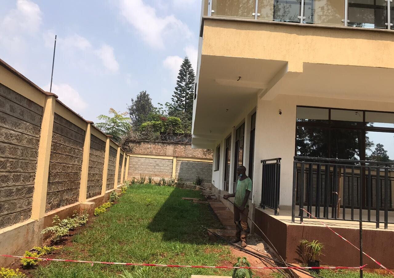 Brand New 5BR All-Ensuite Townhouse with Rooftop Terrace - Kileleshwa
