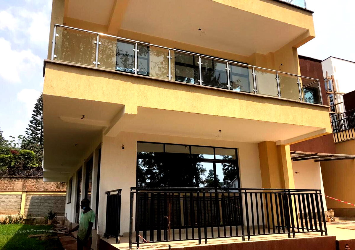 Brand New 5BR All-Ensuite Townhouse with Rooftop Terrace - Kileleshwa