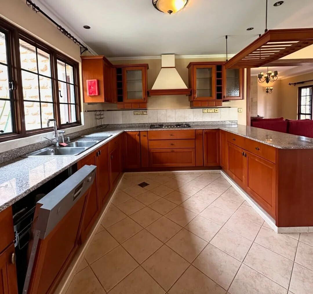 3BR All-Ensuite Townhouse with Study – Windsor, Nairobi