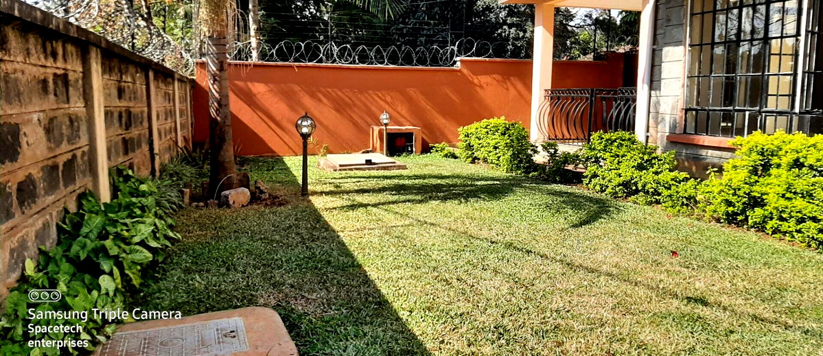 Elegant 5-Ensuite Townhouse with Fireplace & Private Garden - Lavington