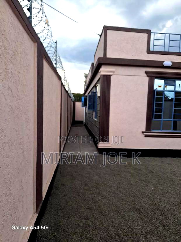 3bdrm Block of Flats in Mugutha, Ruiru for sale