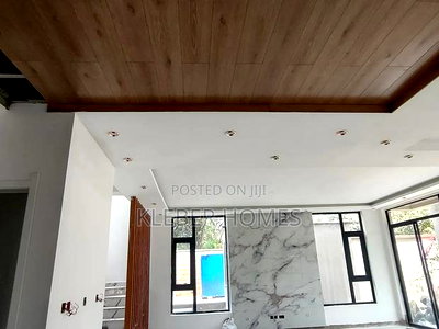 5bdrm Villa in Lavington for sale - Image 2