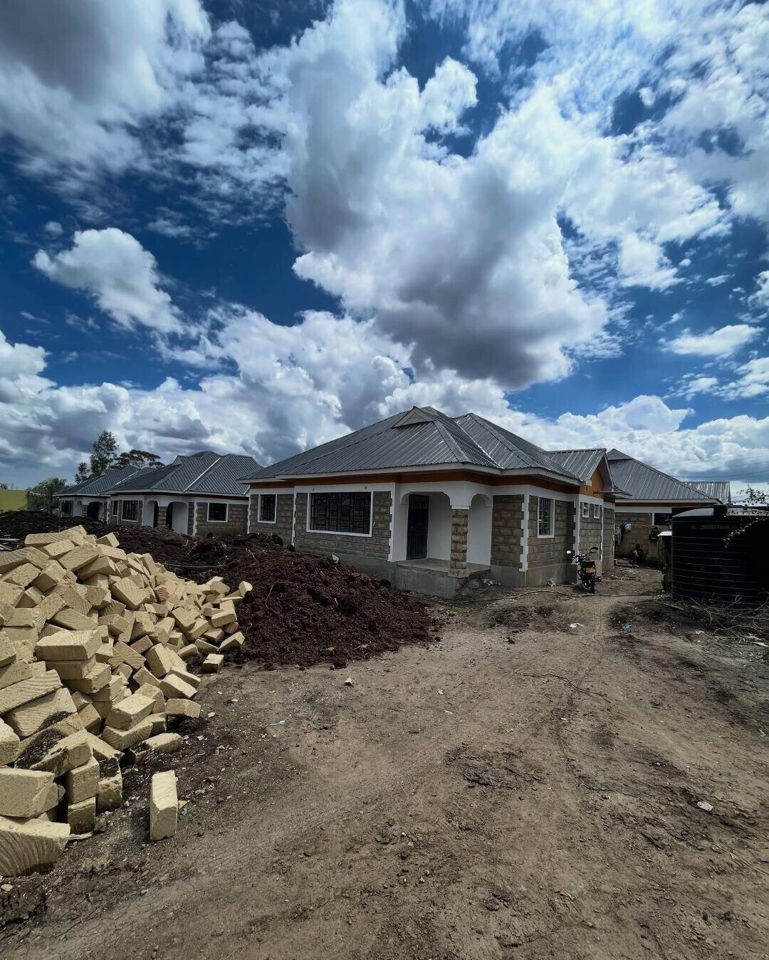 4BR Bungalow on 50x100 Plot with Ensuites - Kiserian