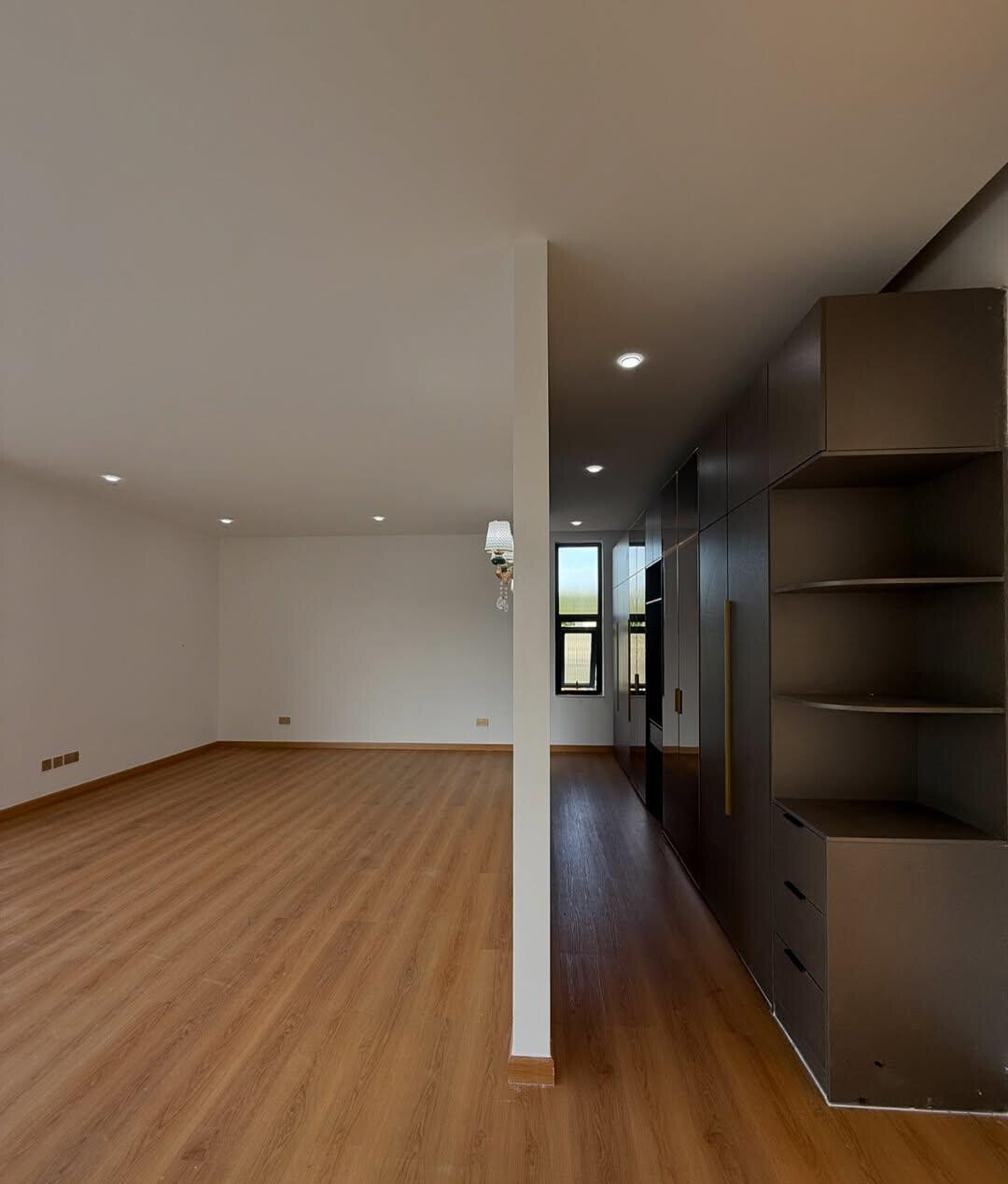 5-Bed Townhouse with DSQ & Lift Shaft - Lavington