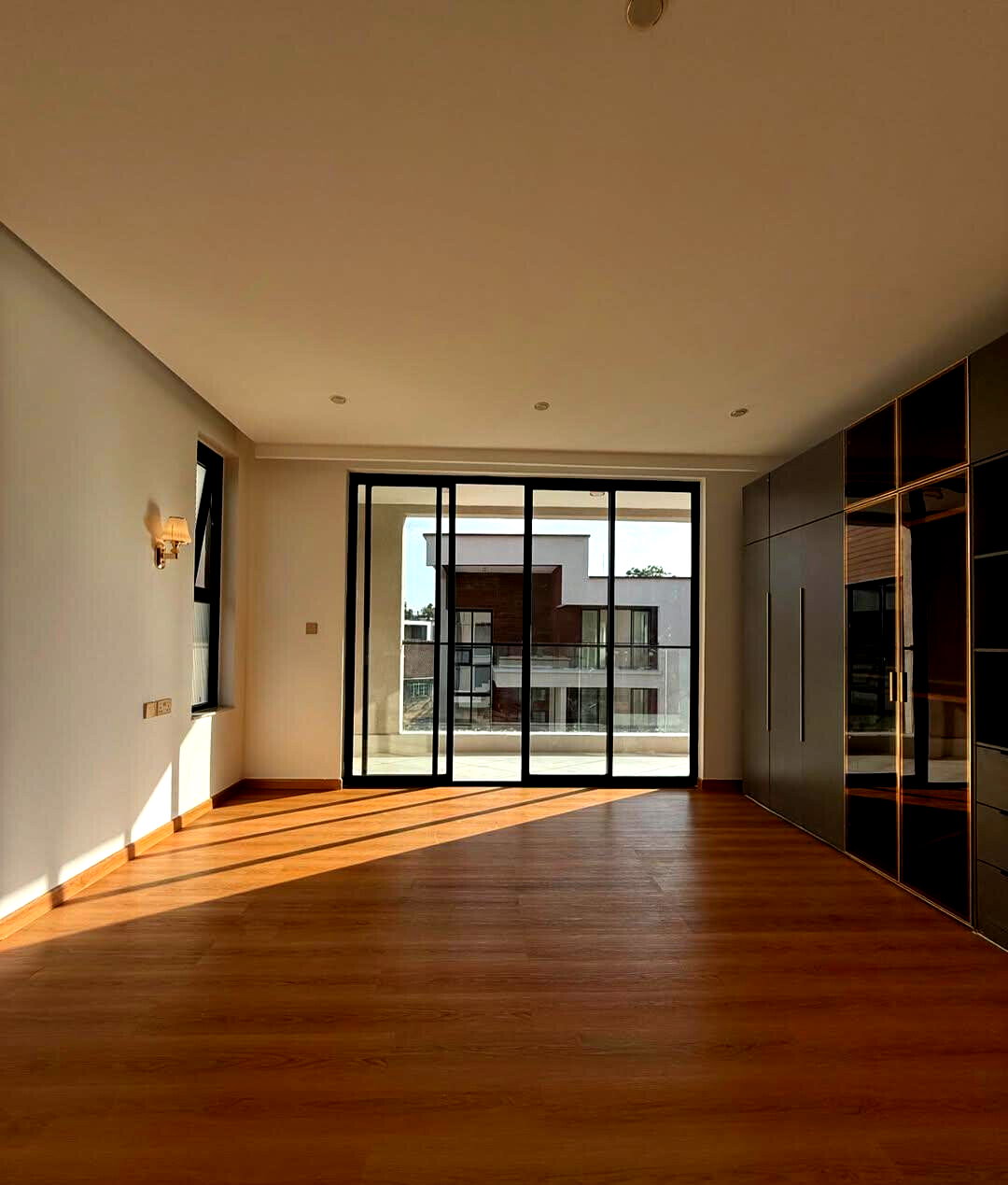 5-Bed Townhouse with DSQ & Lift Shaft - Lavington